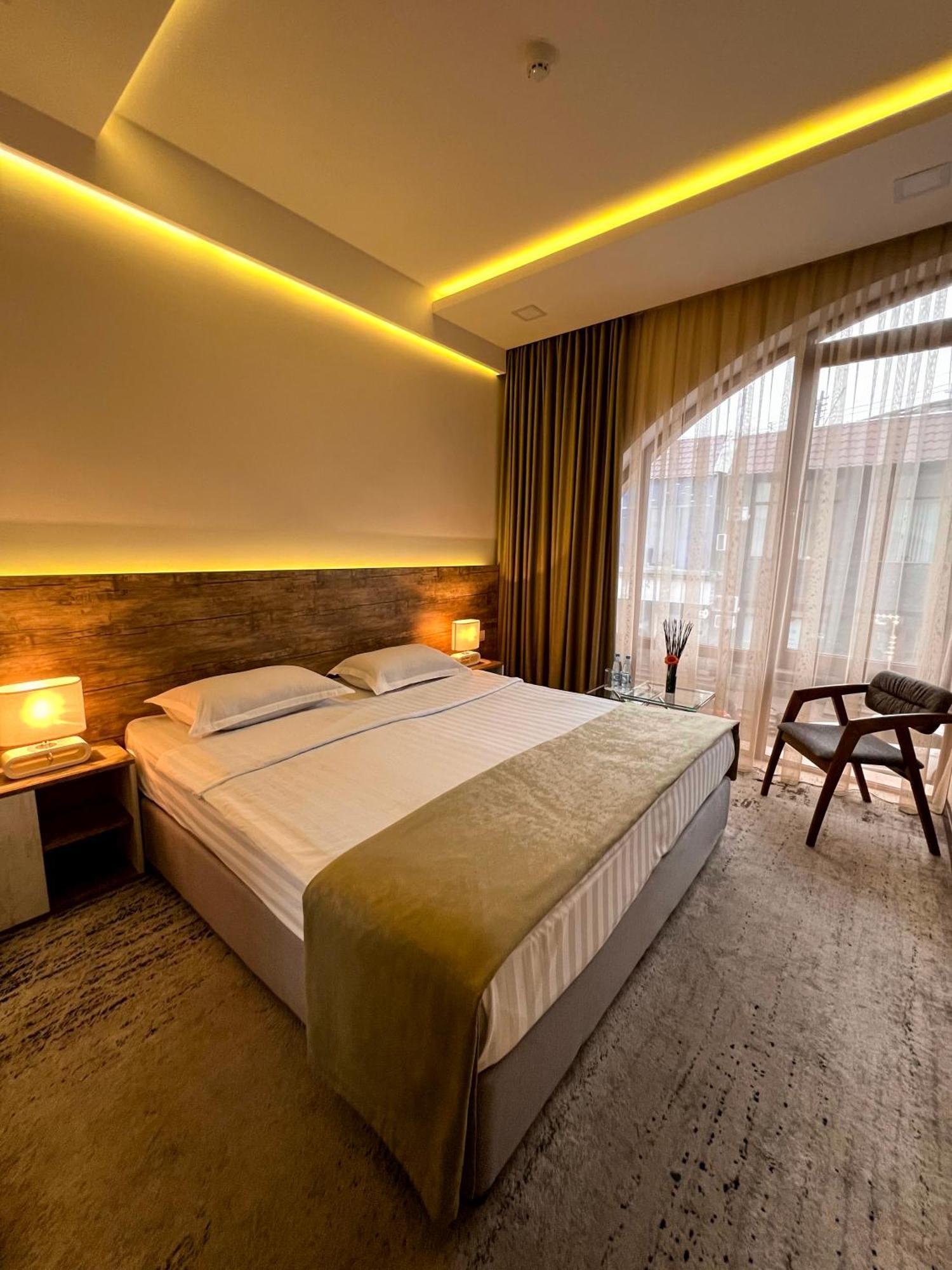 Evn Boutique Hotel 예레반 외부 사진