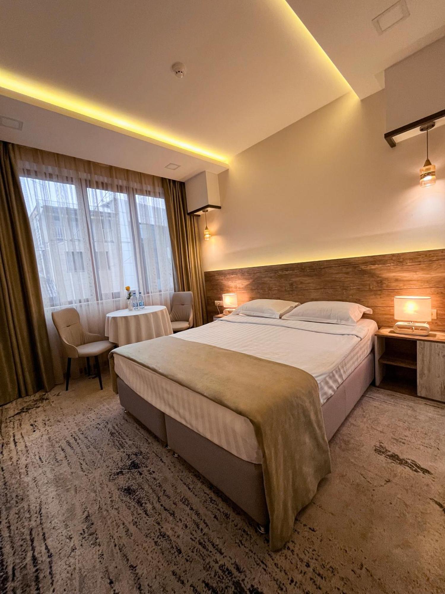 Evn Boutique Hotel 예레반 외부 사진